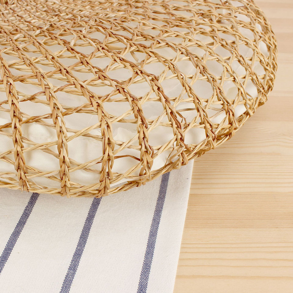 Siopsrl | Basket bag with elegant round handle and handcrafted design Siopsrl