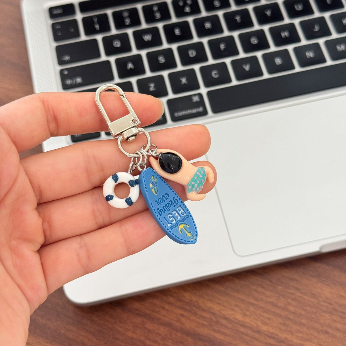 Siopsrl | Keychain with Creative Swimming Motif Siopsrl