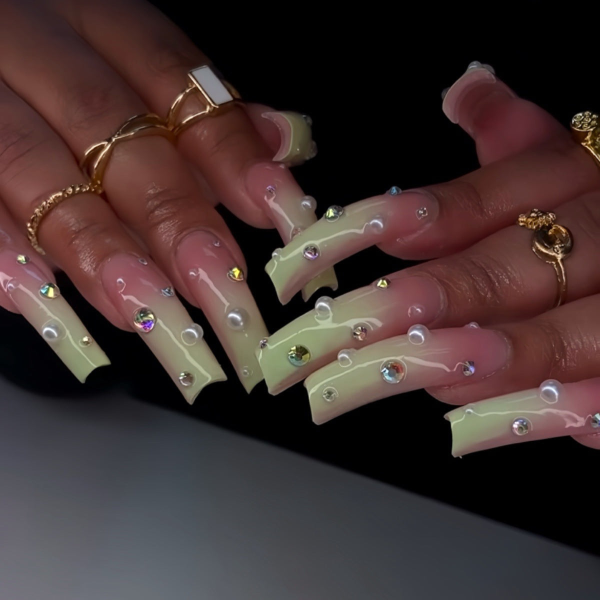 Siopsrl | Decorative 3D Crystal-Embellished Nail Art Extensions Siopsrl