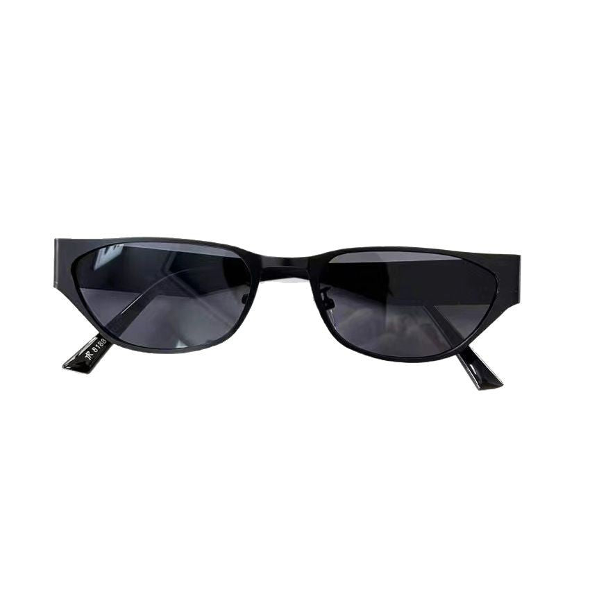 Siopsrl | Fashionable sunglasses with elegant design Siopsrl