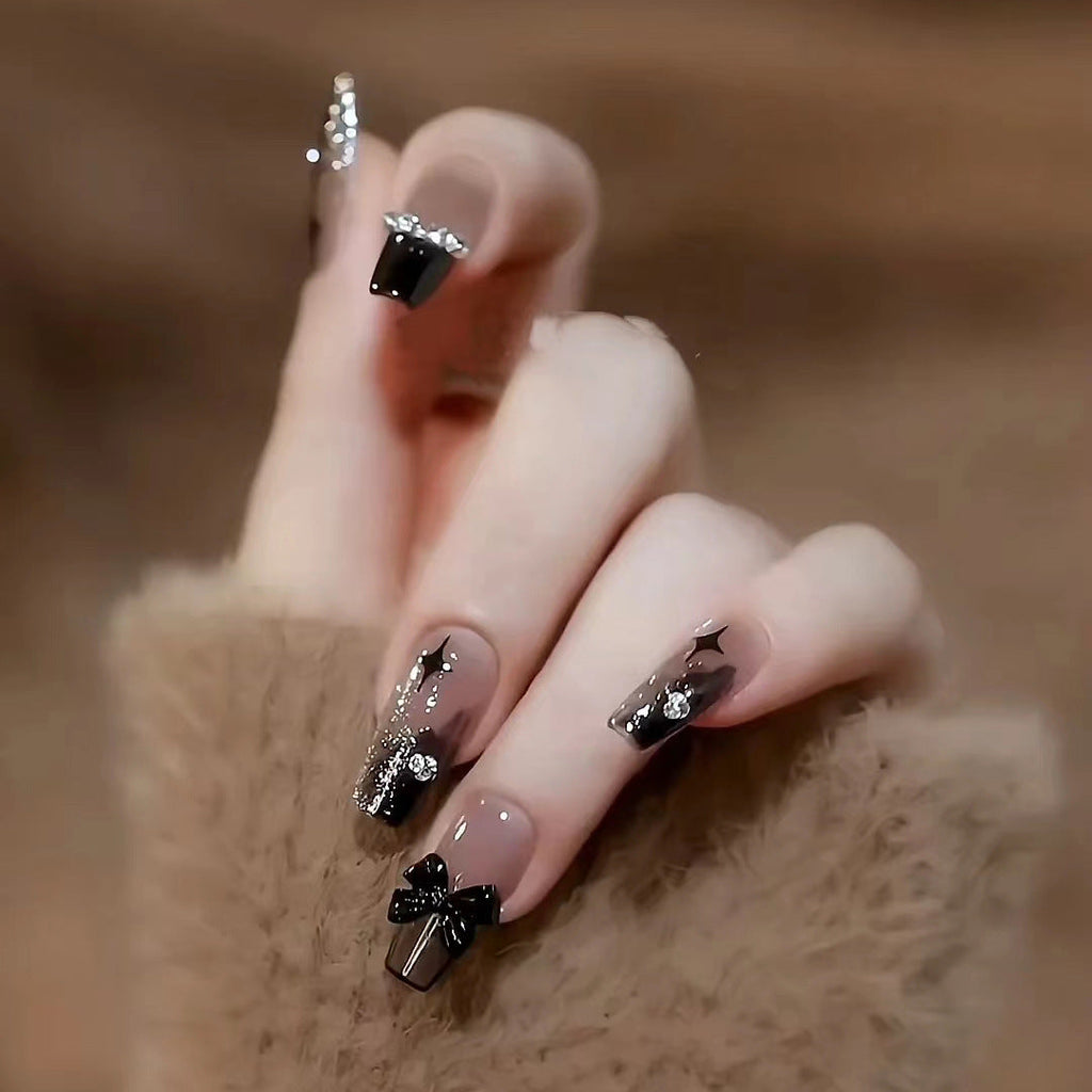 Siopsrl | Artificial nails with glamorous pearl details Siopsrl