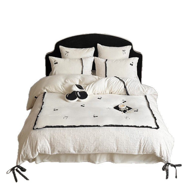 Reversible cotton satin bedding set with embroidered cherry, delicate frill and decorative bows Bowlift