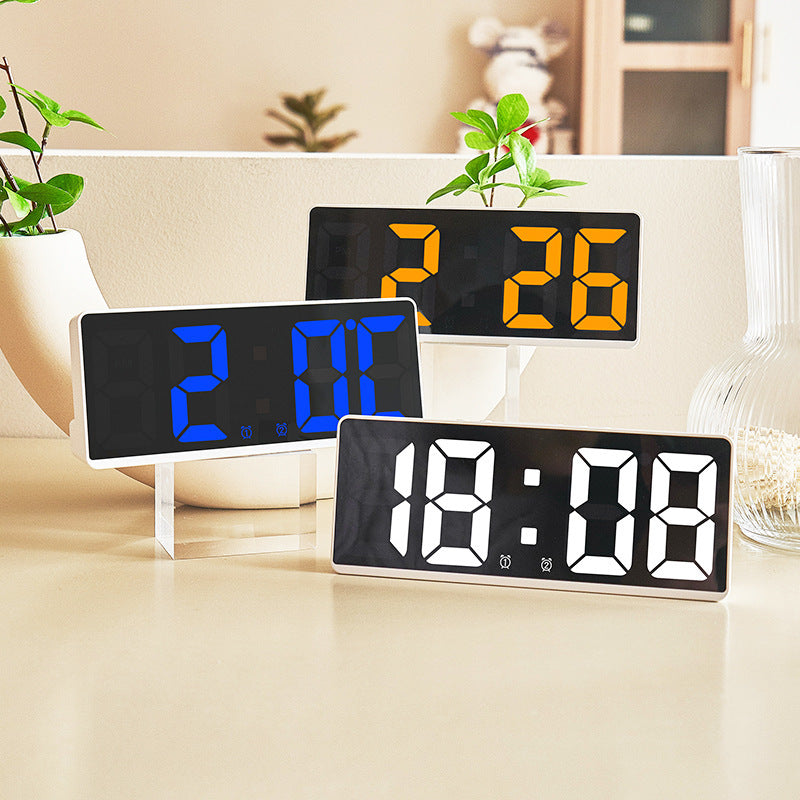 Siopsrl | Digital LED alarm clock with large, light blue display and snooze function Siopsrl