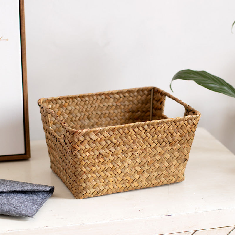 Unisex storage basket made of handwoven natural material Siopsrl