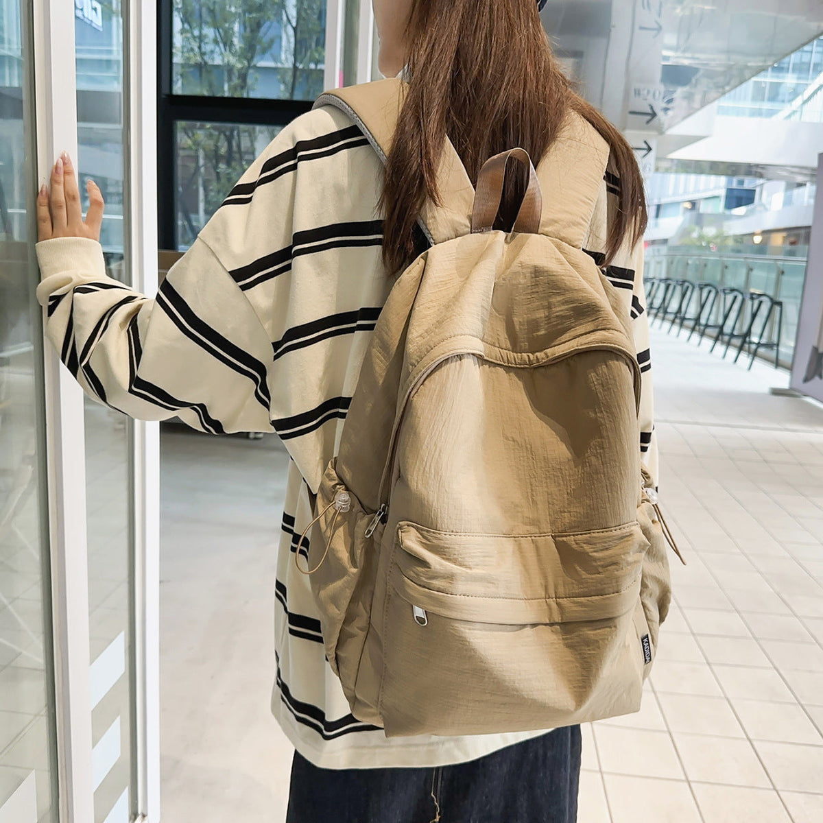 Siopsrl | Sporty backpack with practical side pockets Siopsrl