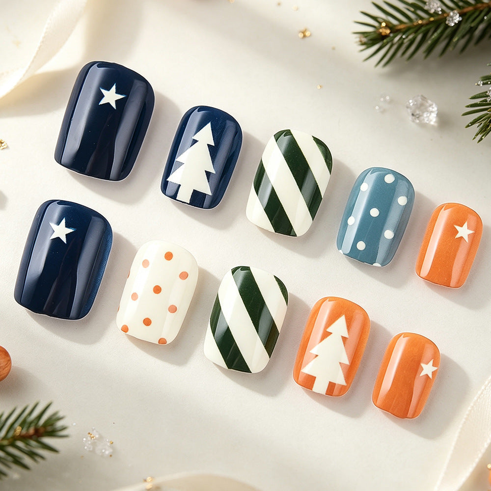 Siopsrl | Holiday-Themed Nail Art Design Siopsrl