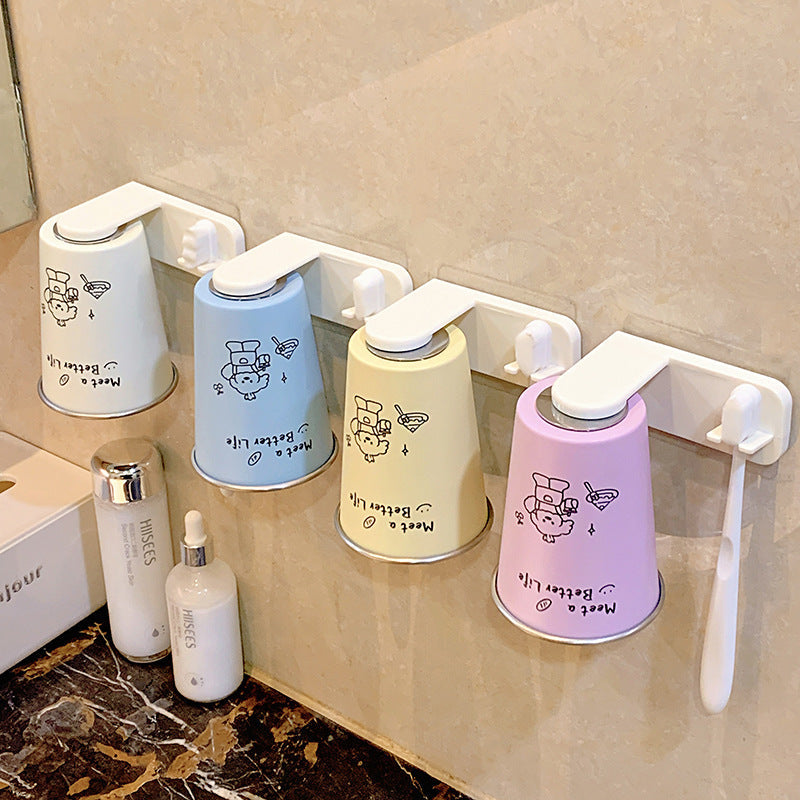 Siopsrl | Wall-mounted toothbrush holder with playful design Siopsrl