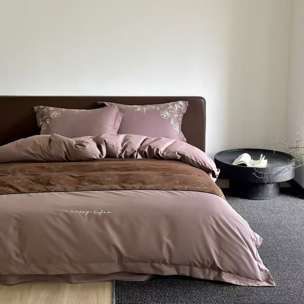 Luxurious bedding set made of cotton satin with floral embroidery