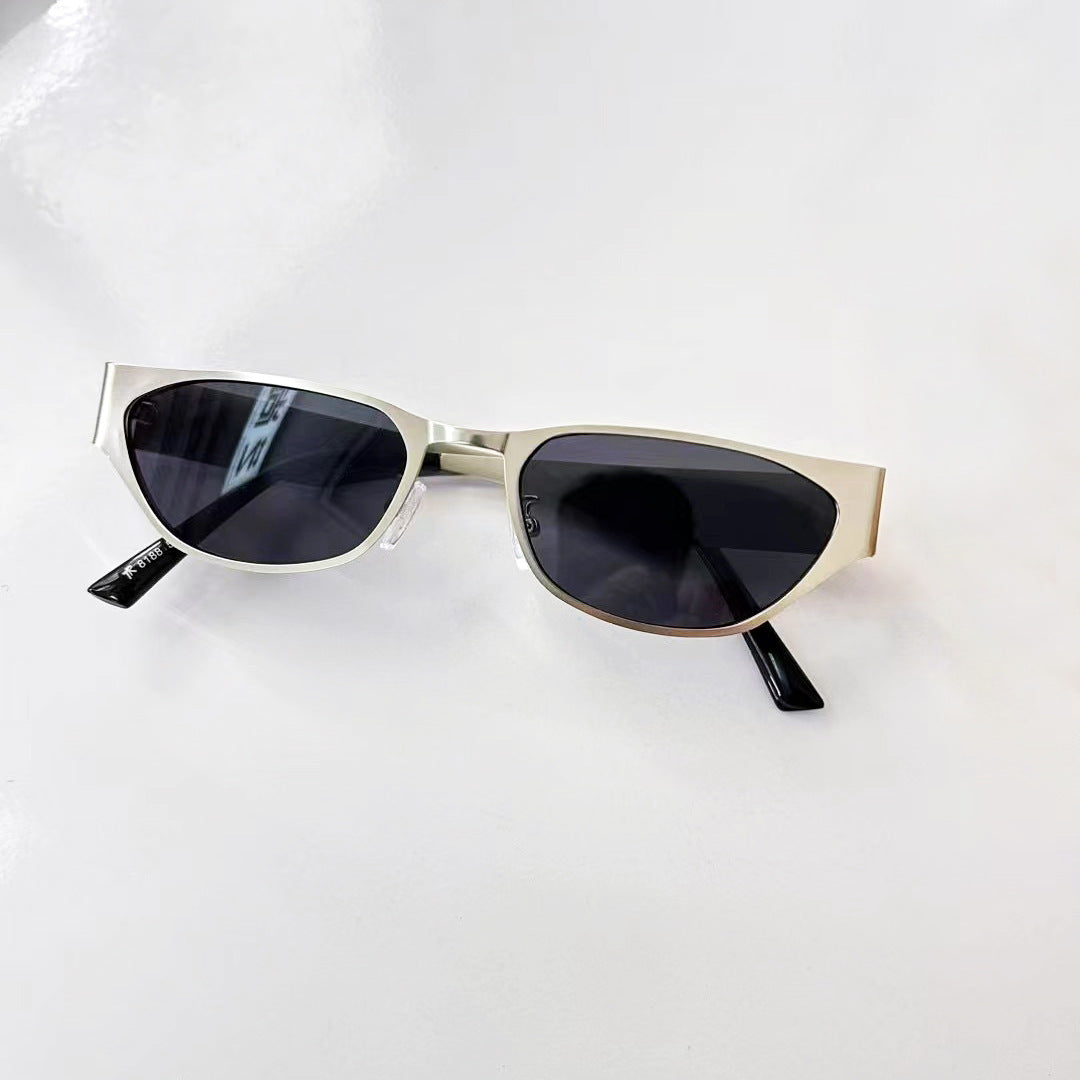 Siopsrl | Fashionable sunglasses with elegant design Siopsrl
