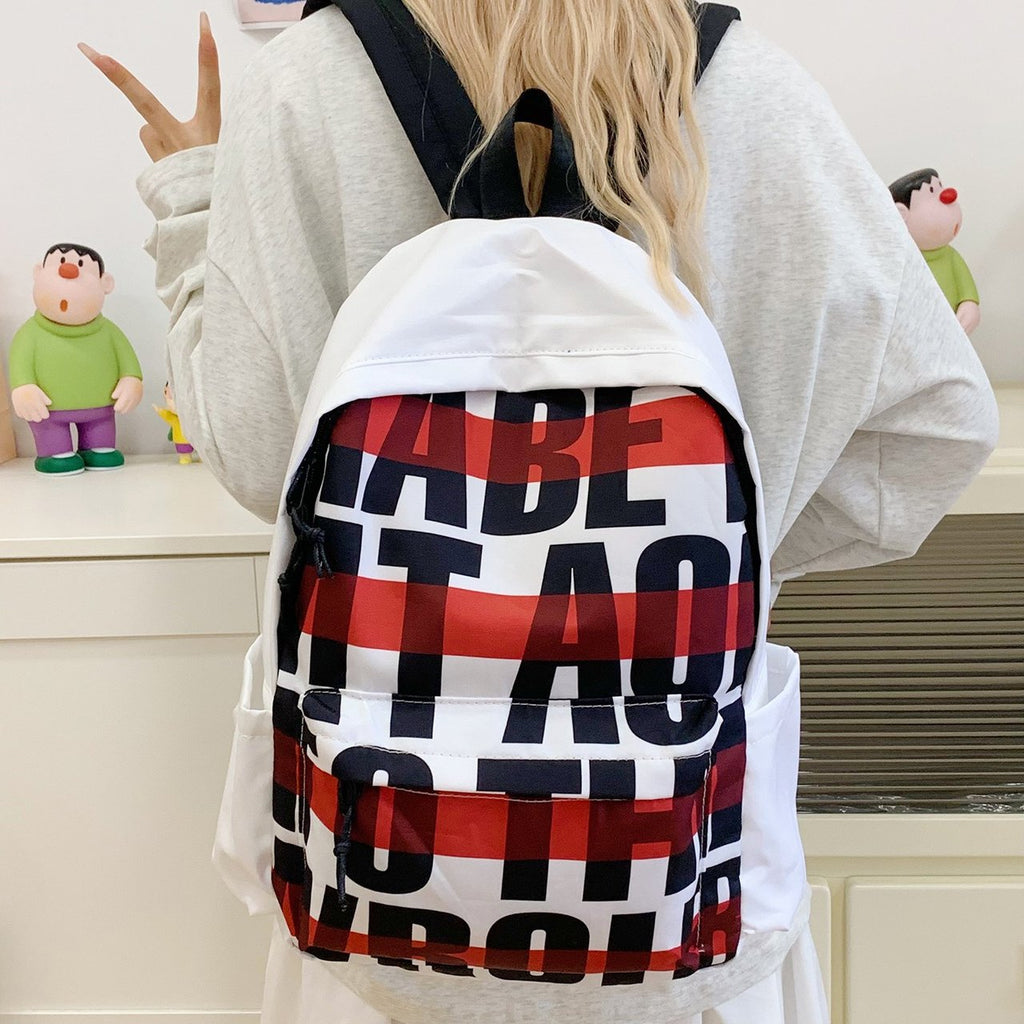 Siopsrl | Leisure backpack with eye-catching graphic design and practical compartments Siopsrl