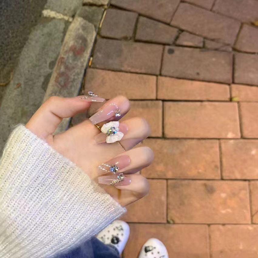 Siopsrl | Elegant artificial nails with floral decor and glitter Siopsrl