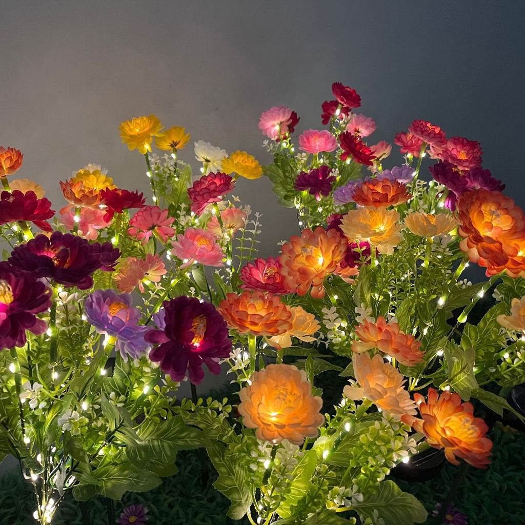 Solar-Powered Lifelike Bloom Garden Stake With Multi-Head LED Cluster And Waterproof Dusk-To-Dawn Sensor Siopsrl
