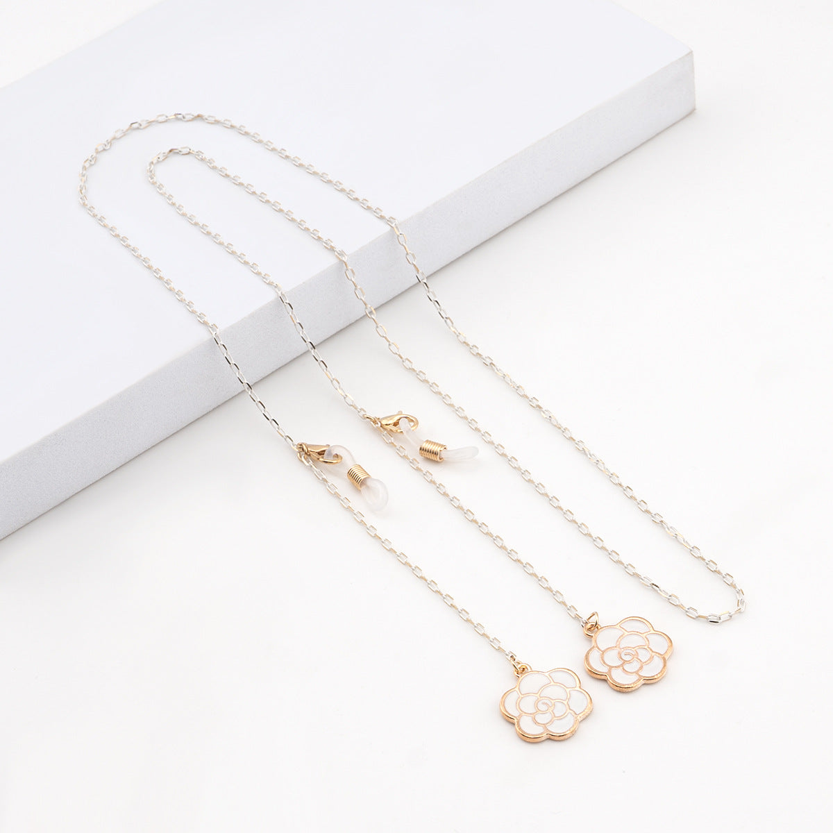 Siopsrl | Elegant Geometric Eyewear Chain Siopsrl