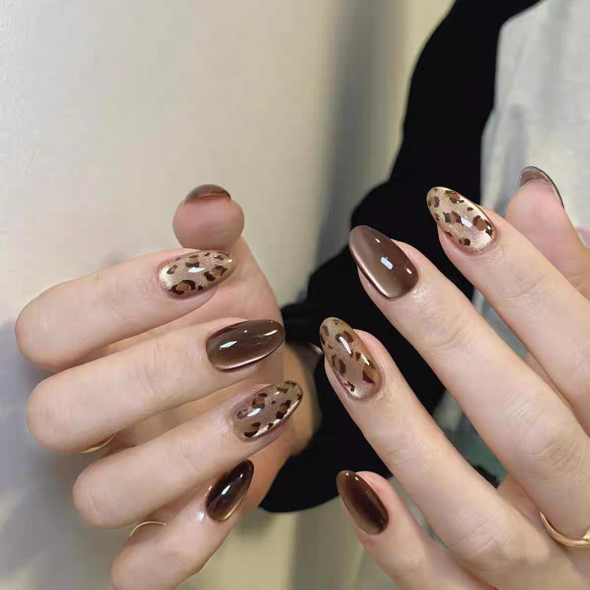Siopsrl | Artificial Nails in Elegant Leopard Pattern Siopsrl