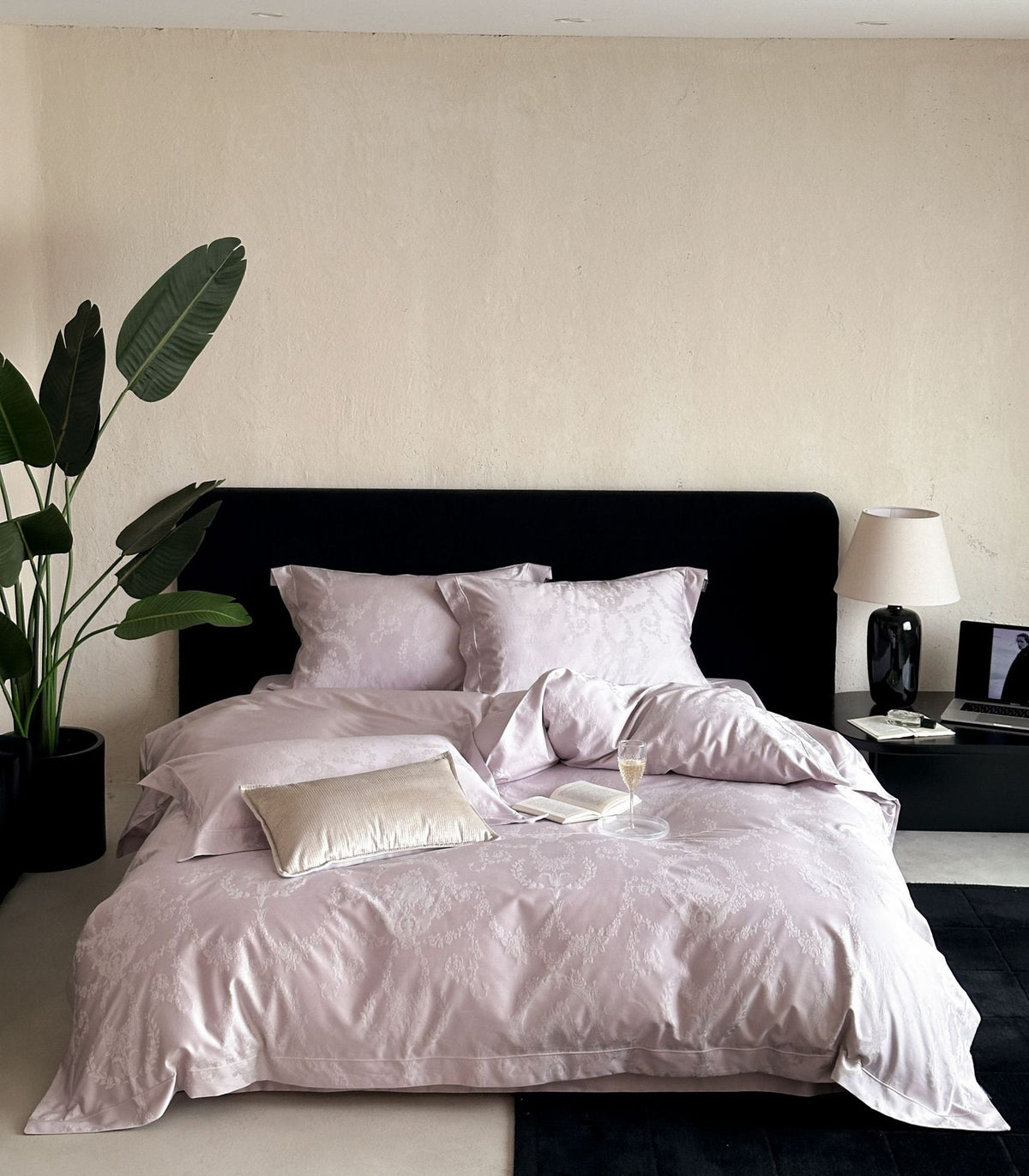 Satin Bedding Set Bowlift