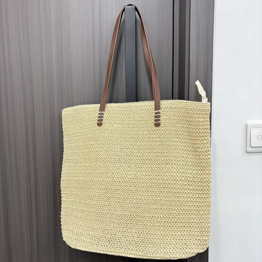 Siopsrl | Spacious Handbag Made of High-Quality Woven Natural Material Siopsrl