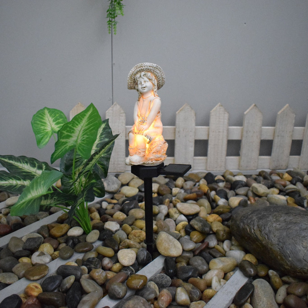 Decorative Solar Garden Stake Statue Resin Girl Figurine With Integrated Solar LED And Weatherproof Spike Siopsrl