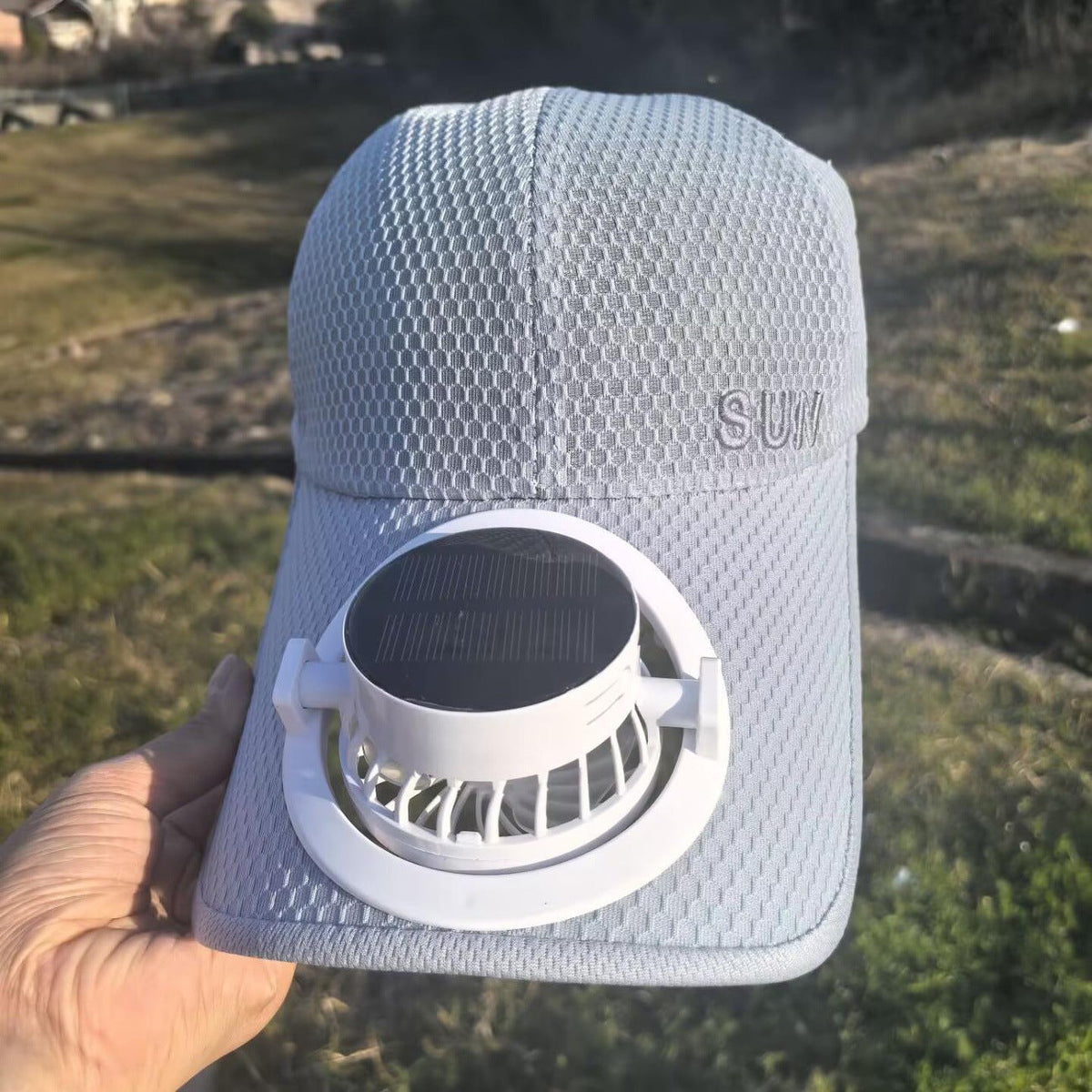 Siopsrl | Sun Cap with removable solar fan, breathable mesh and adjustable umbrella Siopsrl