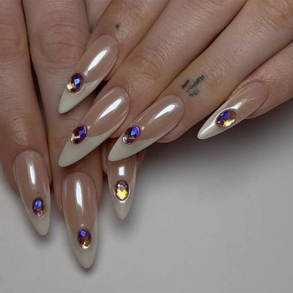 Siopsrl | Spring-like nail art with flower appliqués Siopsrl