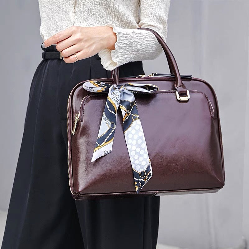 Siopsrl | Elegant Business Bag with Structured Design Siopsrl
