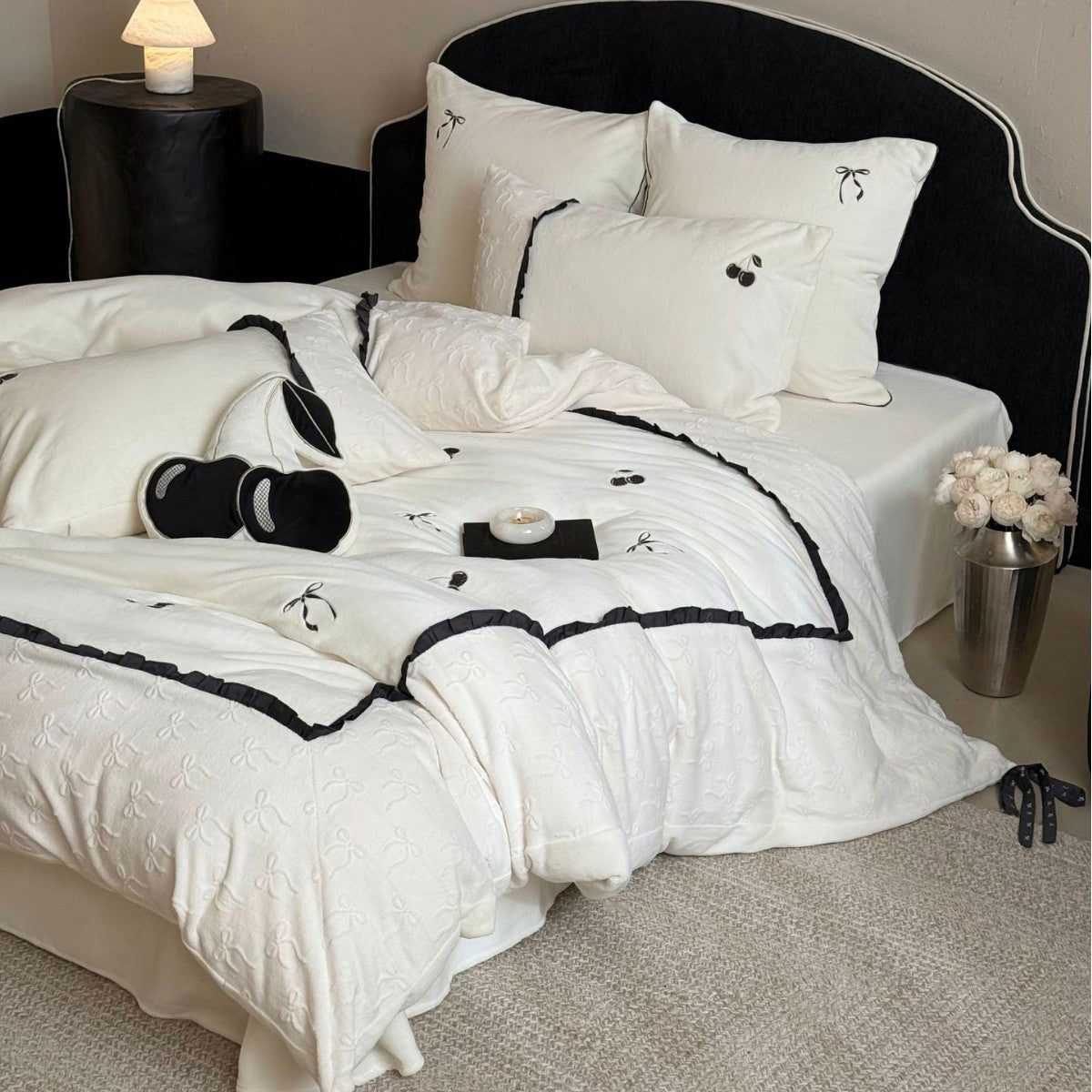 Reversible cotton satin bedding set with embroidered cherry, delicate frill and decorative bows Bowlift