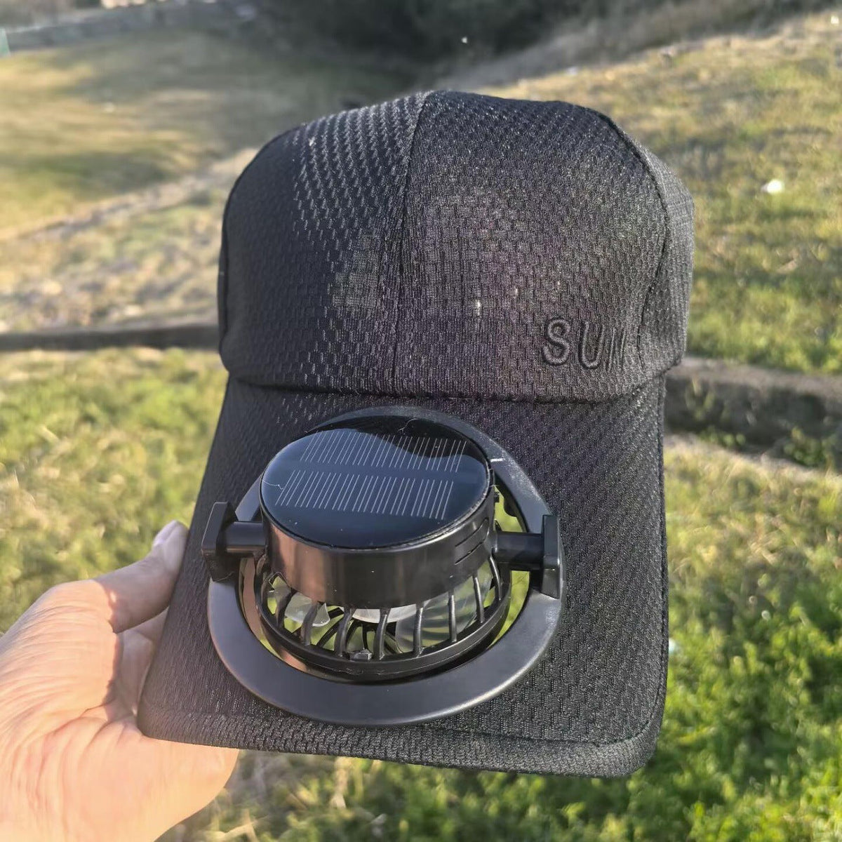 Siopsrl | Sun Cap with removable solar fan, breathable mesh and adjustable umbrella Siopsrl