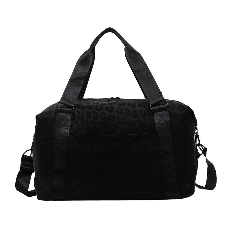 Siopsrl | Sporty duffel bag with animal pattern and practical carrying options Siopsrl
