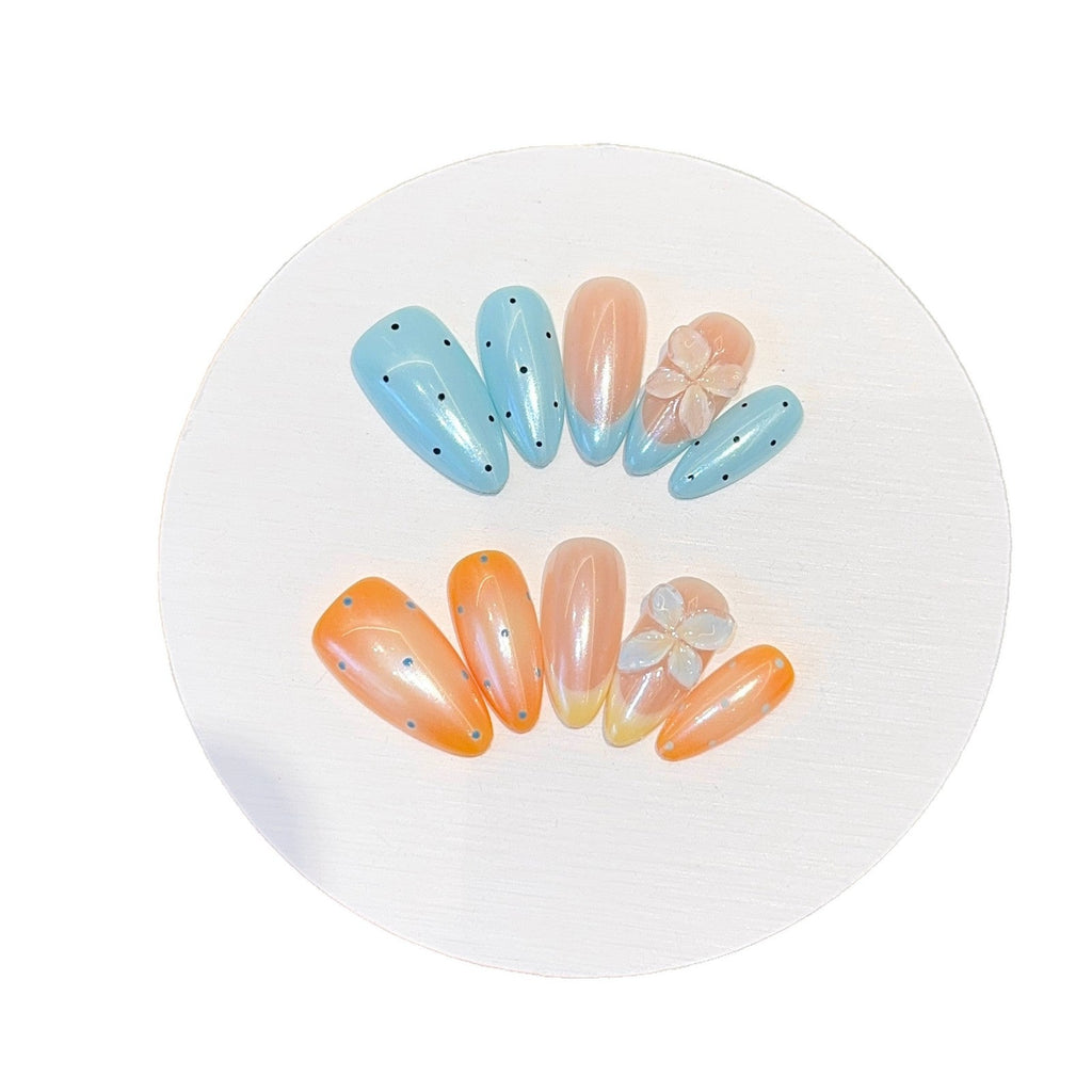 Siopsrl | Artificial Hand Nail Art with Floral Accents Siopsrl