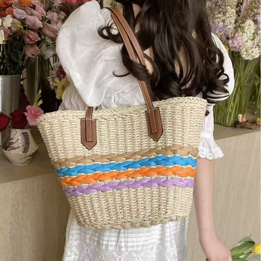 Siopsrl | Shoulder bag made of braided material with colorful detail Siopsrl