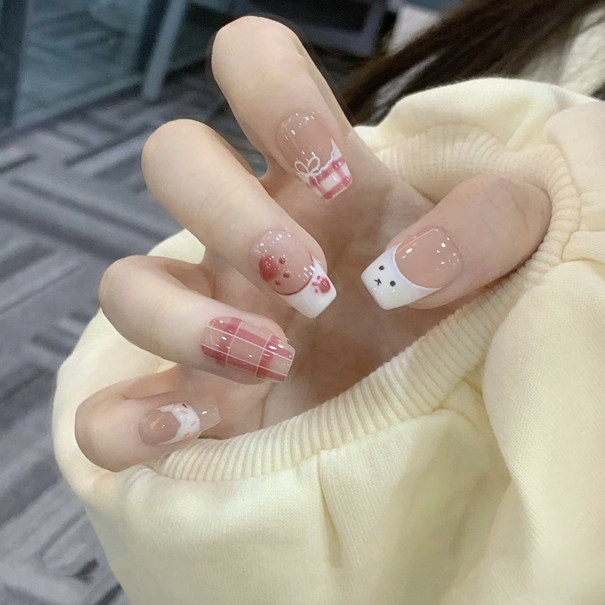 Siopsrl | Cute Character-Inspired Press-On Nail Set Siopsrl