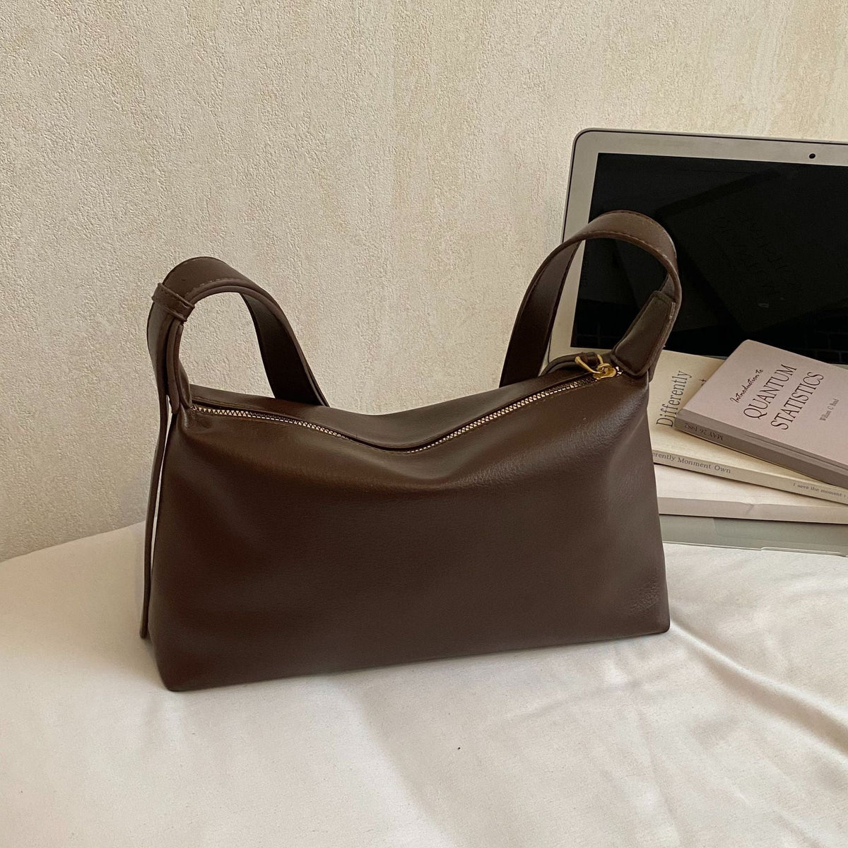 Siopsrl | Sleek Leather Shoulder Bag Siopsrl