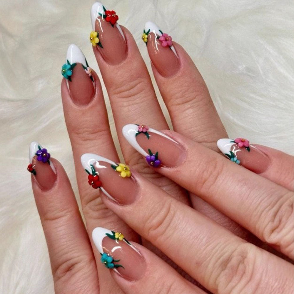 Siopsrl | Spring-like nail art with flower appliqués Siopsrl