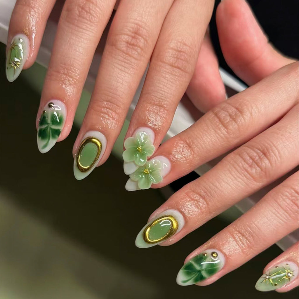 Siopsrl | Nail art with botanical designs Siopsrl