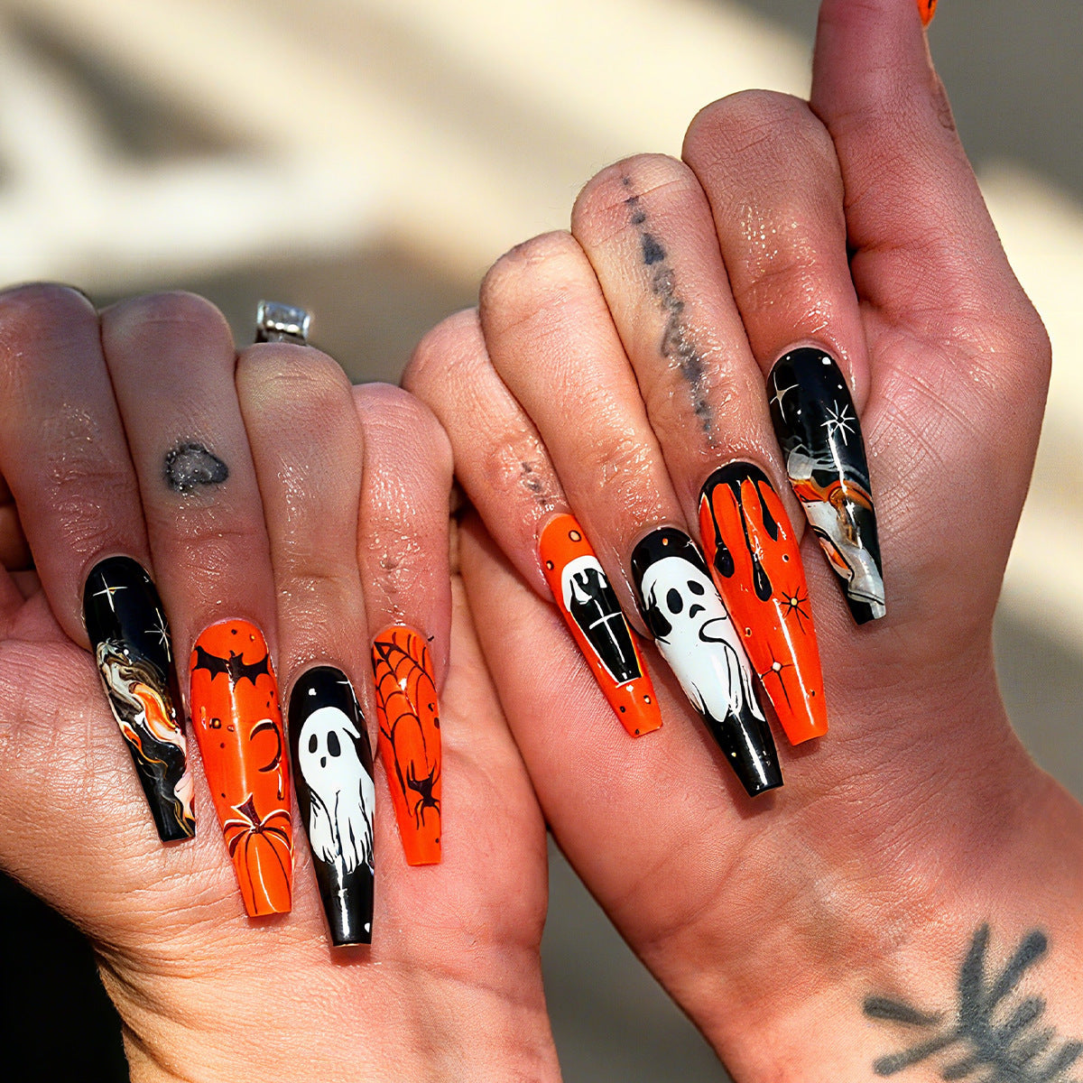 Halloween-Themed Stiletto Press-On Nails Siopsrl