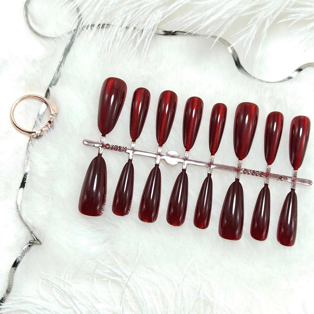 Siopsrl | Artificial nails in elegant drop design Siopsrl