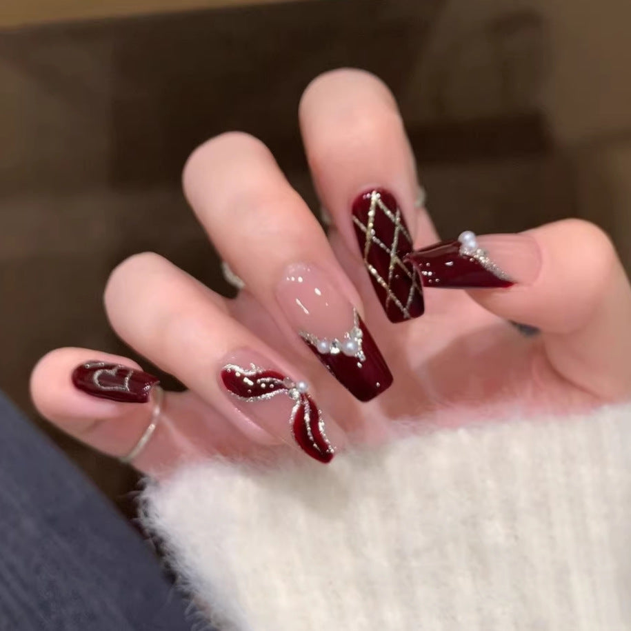 Siopsrl | Spring-like nail art with flower appliqués Siopsrl