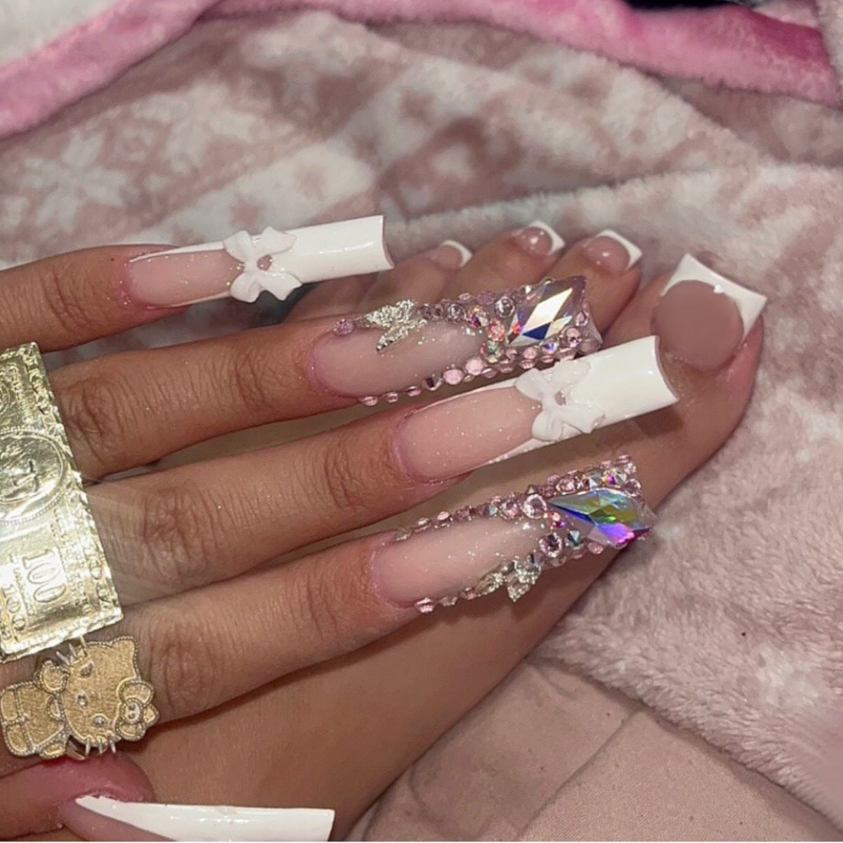 Siopsrl | Elegant 3D Crystal-Embellished Acrylic Nail Extensions Siopsrl