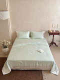 Satin bedding set with fine butterfly embroidery, embroidered center field and hotel closure Bowlift