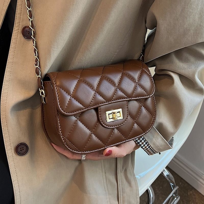 Siopsrl | Quilted Elegance Shoulder Bag Siopsrl