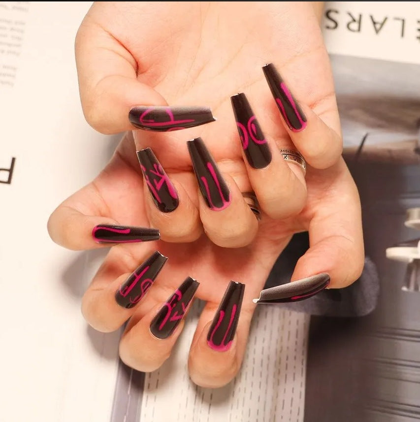 Siopsrl | Artistic Press-On Nail Design with Dripping Effect Siopsrl