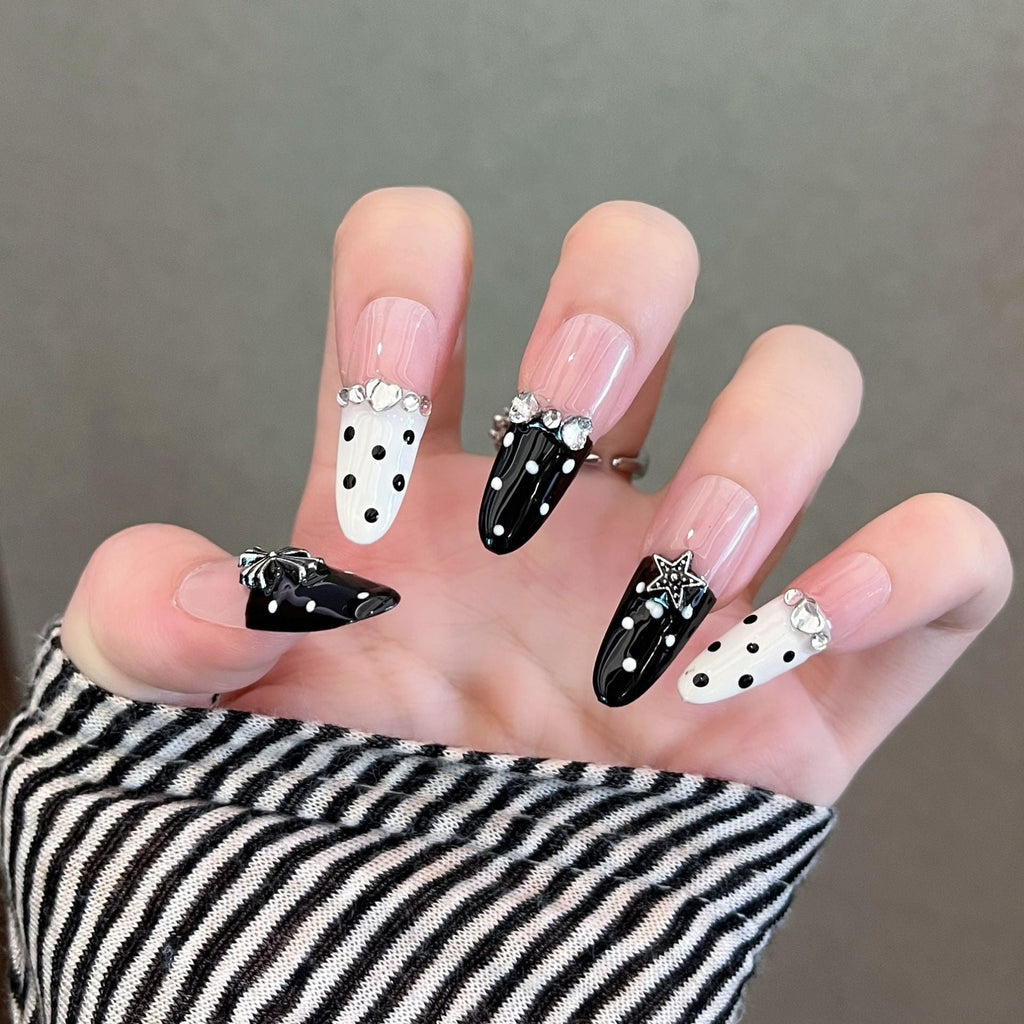 Siopsrl | Decorative Press-On Nails with Gem Accents Siopsrl