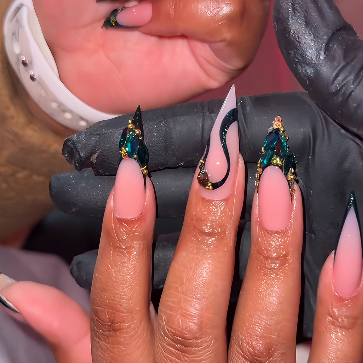 Siopsrl | Rhinestone-Embellished Stiletto Nail Art Extensions Siopsrl
