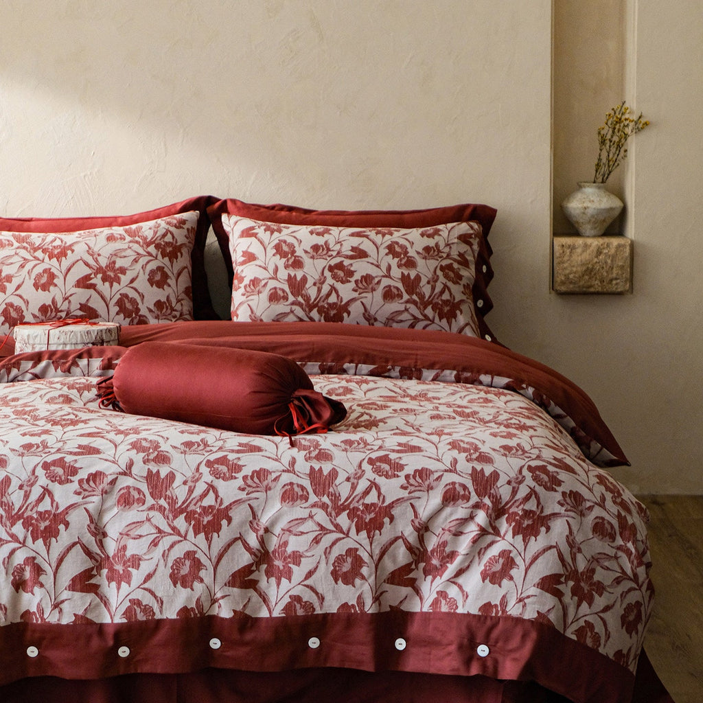 Woven bedding set made of cotton-linen mix with decorative floral jacquard and fine pillow trim