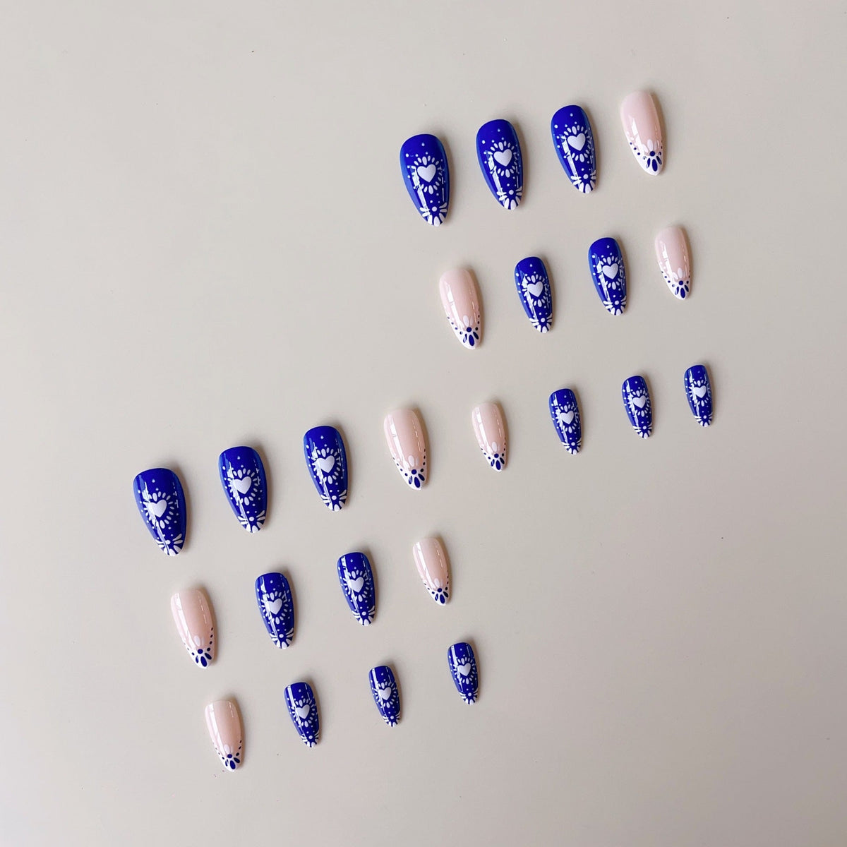 Siopsrl | Creative nail set with flower and heart designs Siopsrl