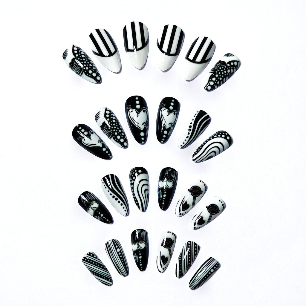 Siopsrl | Creative Art Nails in Elegant Black-and-White Design Siopsrl
