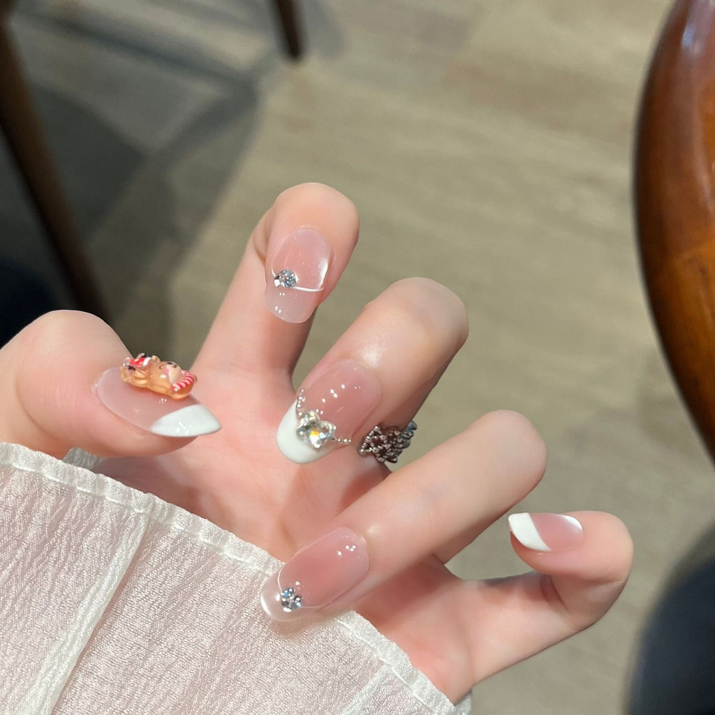 Siopsrl | Decorative Press-On Nails with Gem Accents Siopsrl