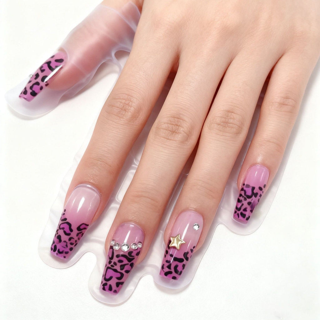 Siopsrl | Spring-like nail art with flower appliqués Siopsrl