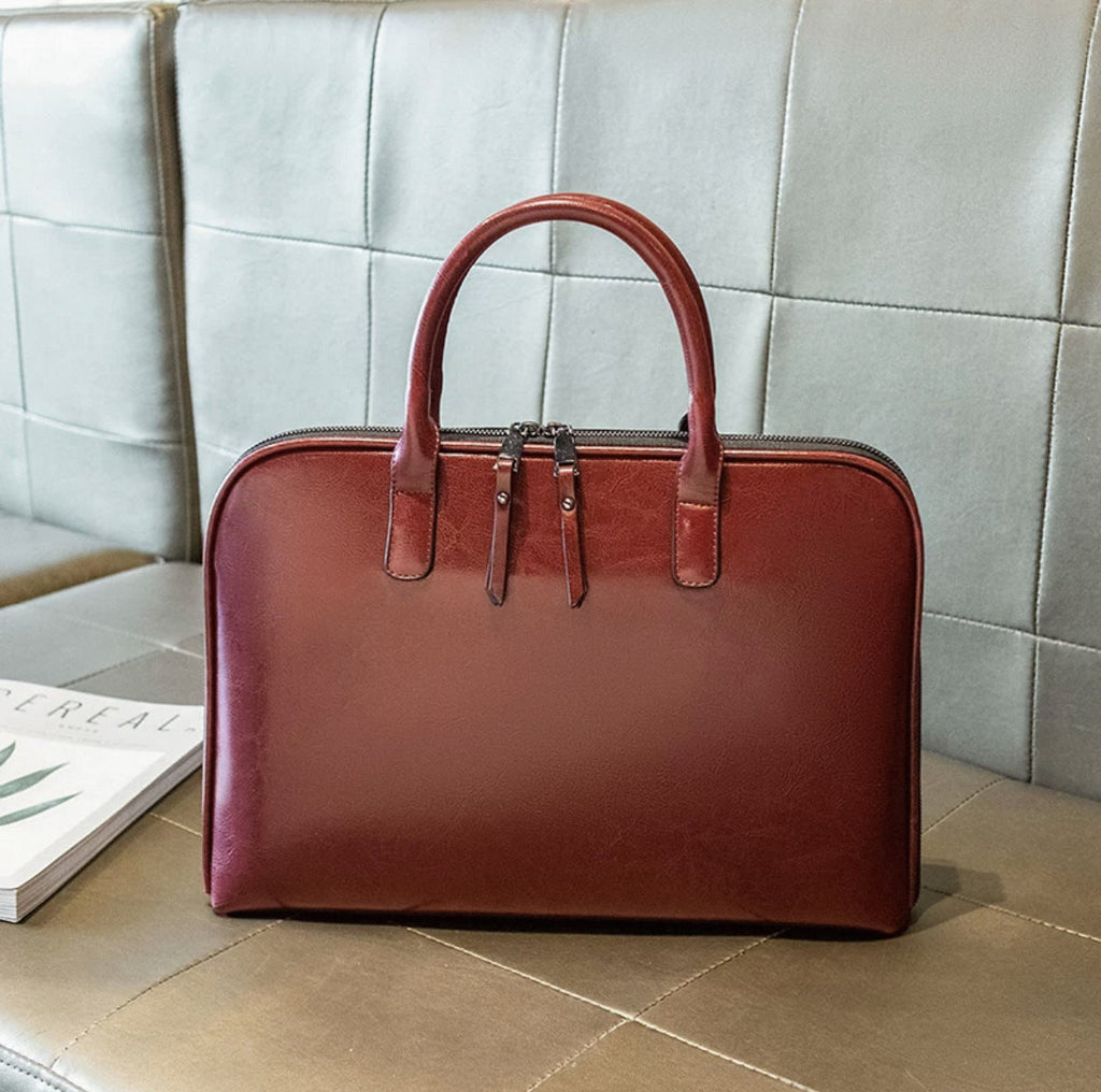 Siopsrl | Elegant Business Bag with Structured Design Siopsrl