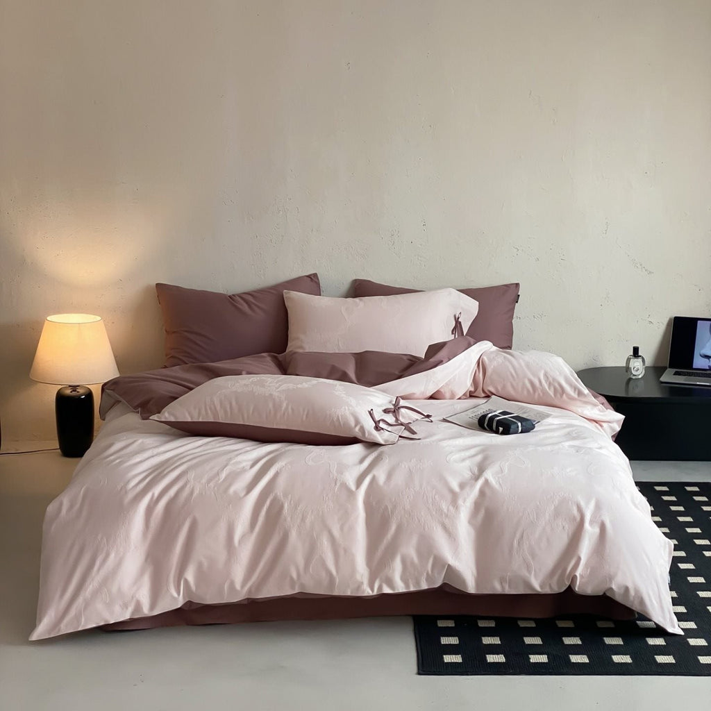 Elegant cotton satin bedding set with reversible function and ties