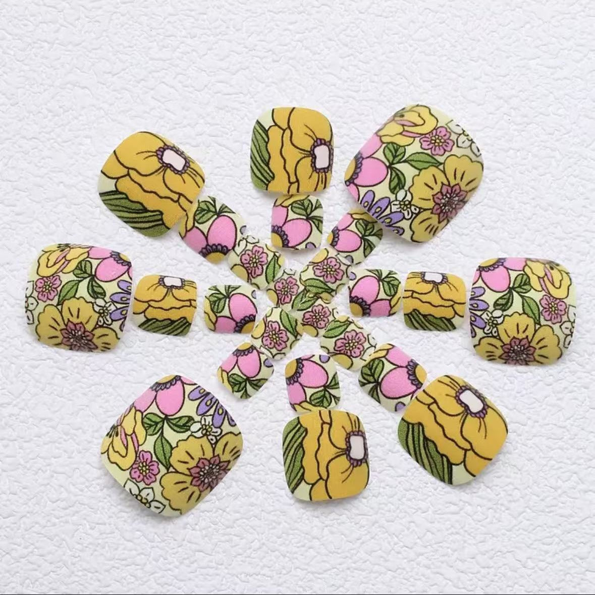 Siopsrl | Artificial Nail Set with Colorful Flower Design Siopsrl